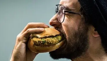 چرا احساس گرسنگی می‌کنیم؟