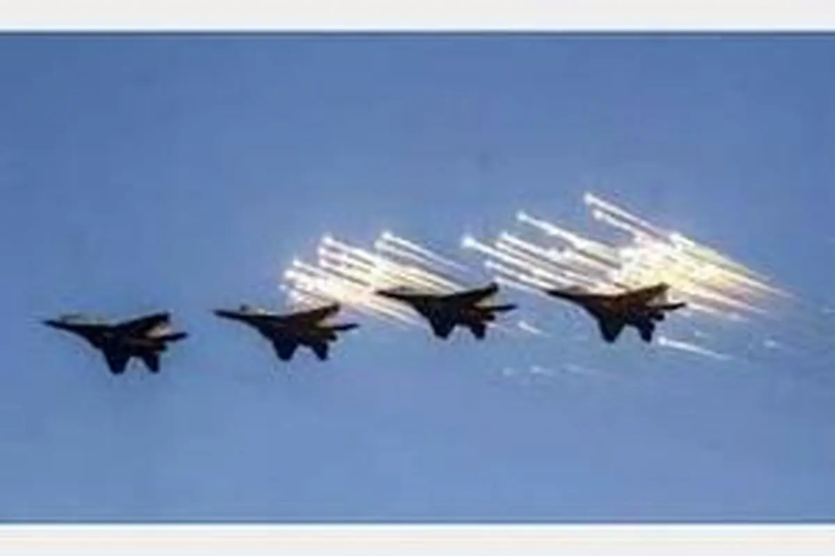 بمباران طرابلس توسط جنگنده‌های ناشناس