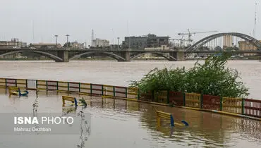 نجات زن جوان از کارون پس از اقدام به خودکشی