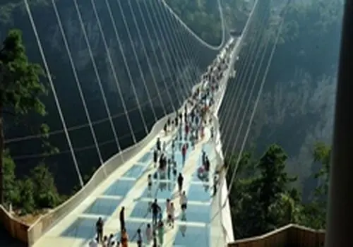بلندترین پل معلق جهان با مهندسی شگفت انگیز+ فیلم