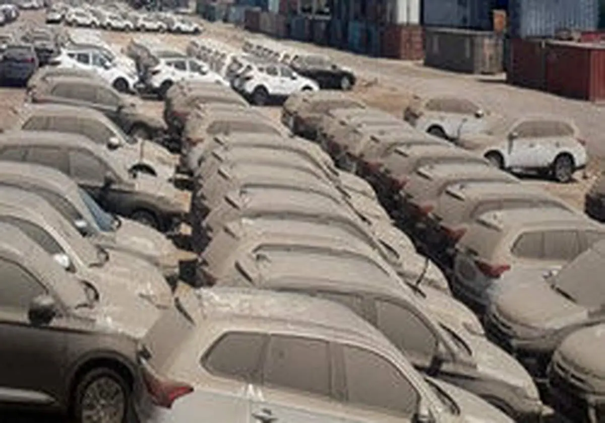 تکلیف خودروهای جا مانده در گمرک چه میشود؟