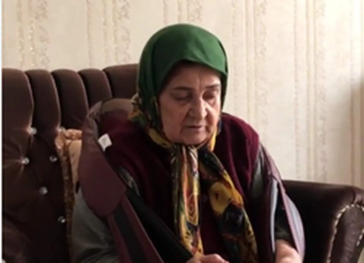 دلسوزی های عمو پورنگ برای مادرش