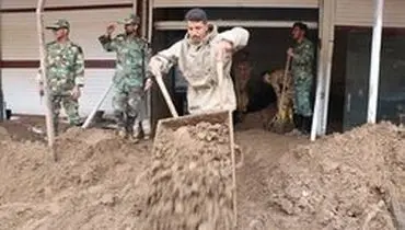 رژه خدمت در استان‌های سیل‌زده برگزار شد