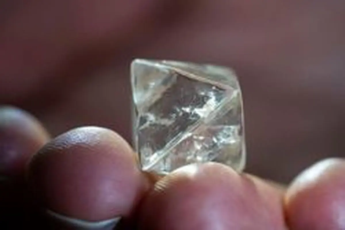 کشف یک الماس نادر از معادن استرالیا + تصاویر