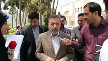 واکنش واعظی به وجود دستگاه کارت‌خوان در دفتر زنگنه