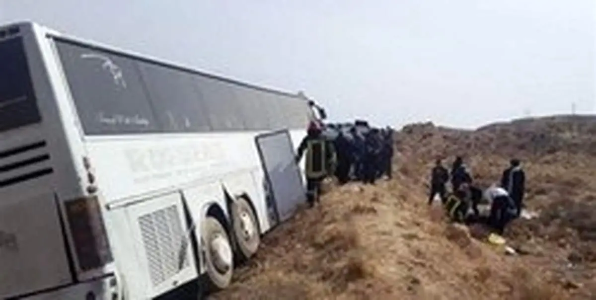 انحراف مینیبوس در بابل با ۱۵ مصدوم