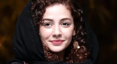 عکس های خاص خانم بازیگر  با پیام محیط زیستی!