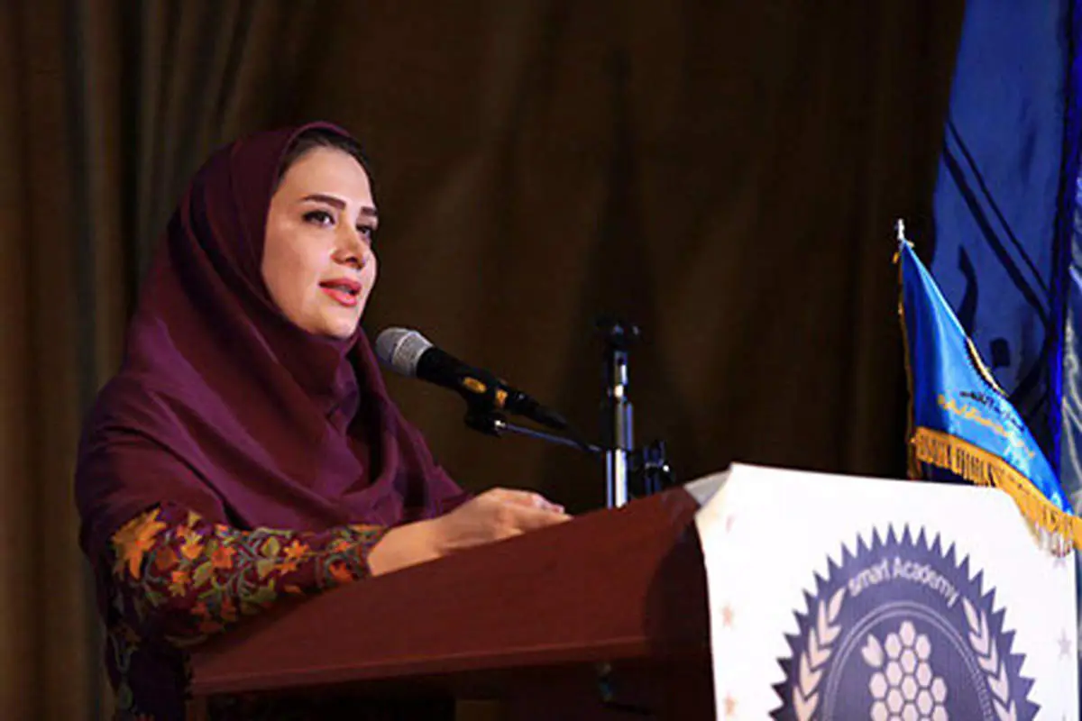 سفر لاکچری سارا روستا پور به فرانسه خبرساز شد