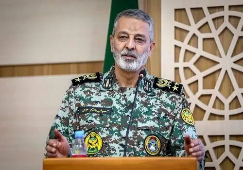 سرلشکر موسوی: ایران عزیز ما برای بلعیده شدن گلوگیر است و هرگز بلعیده نخواهد شد
