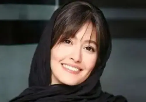 خادمی پردیس احمدیه در حرم امام رضا