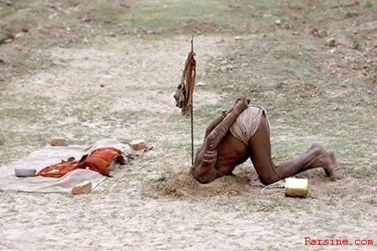 عکس:مرتاض هندی در حال ریاضت کشیدن