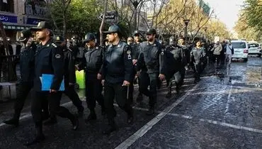 ماموران پلیس، جای دست فروشان را پر کردند