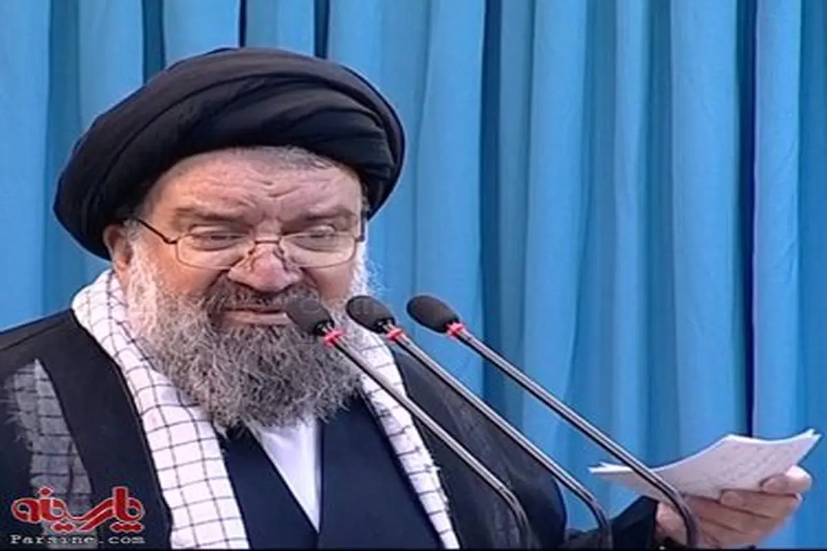 عکس:سید احمد خاتمی با چفیه در نماز جمعه تهران