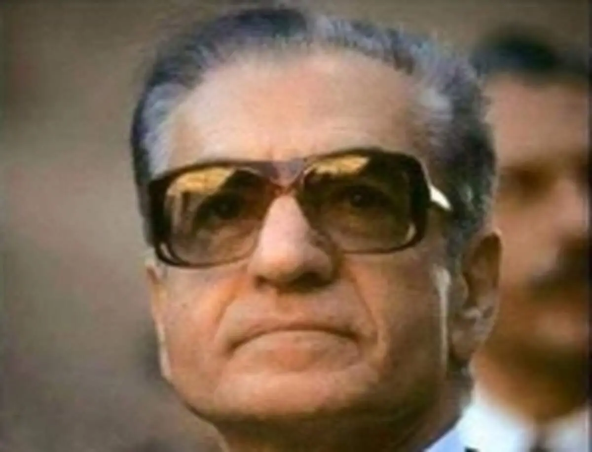 ۷ اشتباه پهلوی دوم در سیاست خارجی