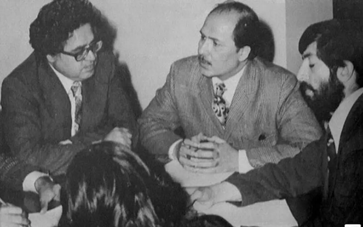 توضیح دهباشی در مورد عکس "حداد عادل" در انجمن شاهنشاهی