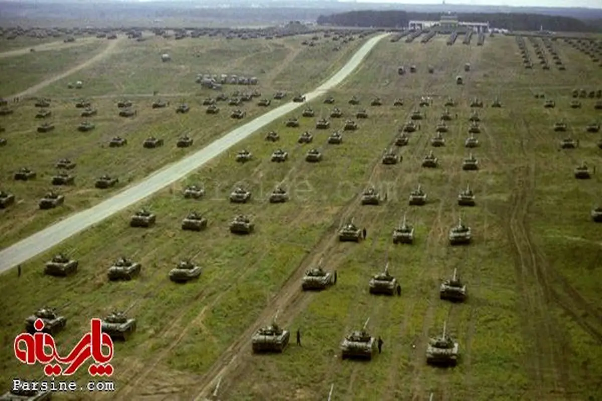 عکس: آرایش تانک های شوروی را در مرزهای غربی