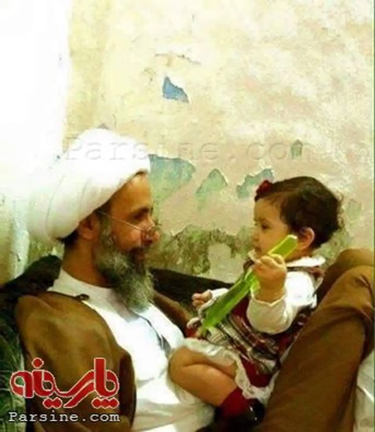 عکس منتشر نشده از شهید شیخ نمر