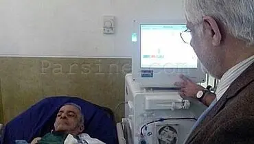 عکس:عیادت عارف از داماد آیت الله طالقانی