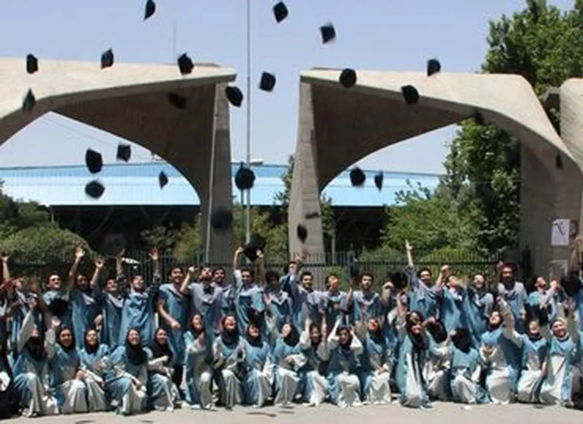 نخبگانی که با دستمزد ناچیز برای دیگران می‌نویسند!