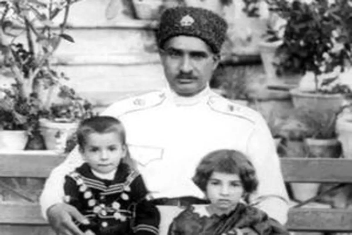 نگاهی به زندگی سیاسی رضاشاه پهلوی