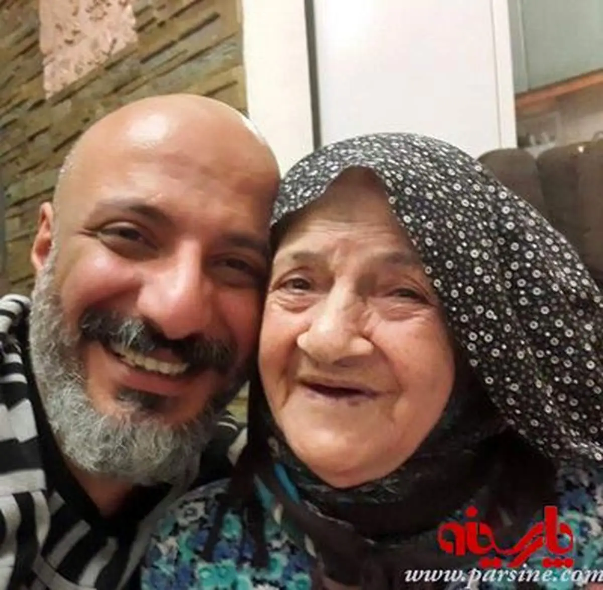 امیر جعفری و مادربزرگش