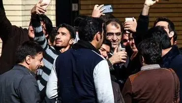 عکس: سلفی های عجیب با وزیر بهداشت