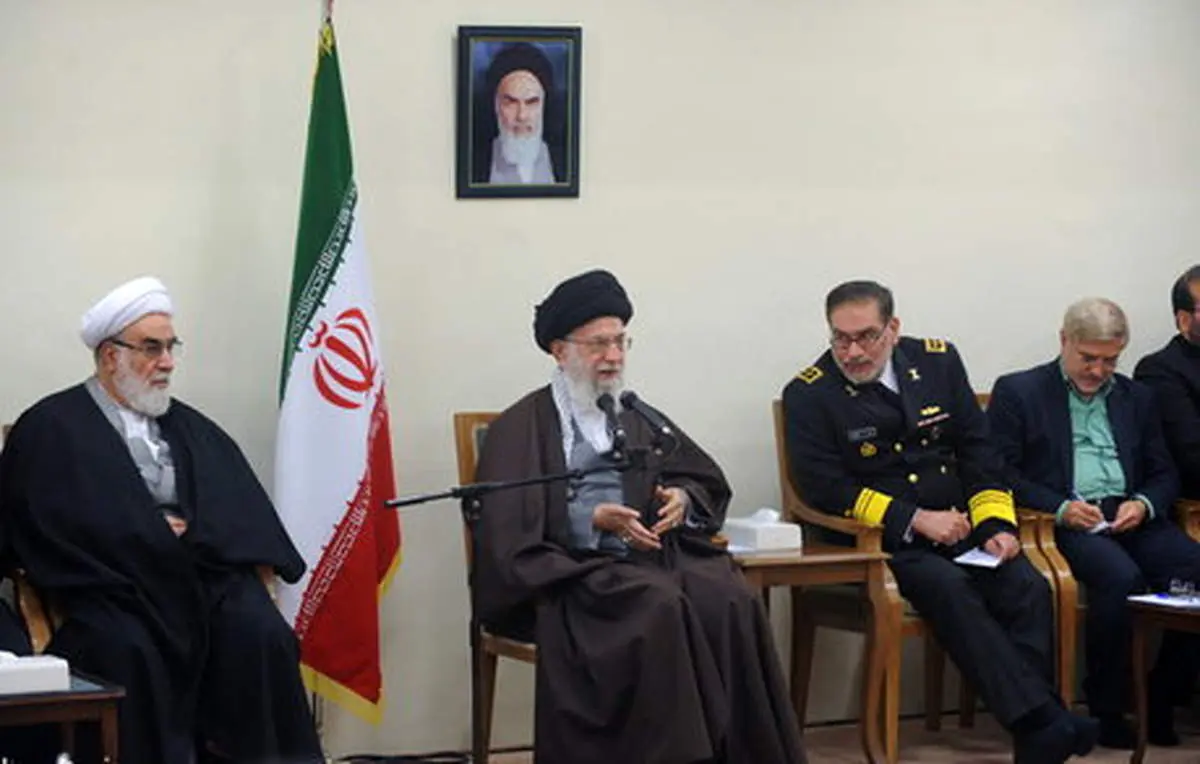 باید در مقابل جریان مخالف تفکر انقلابی ایستاد