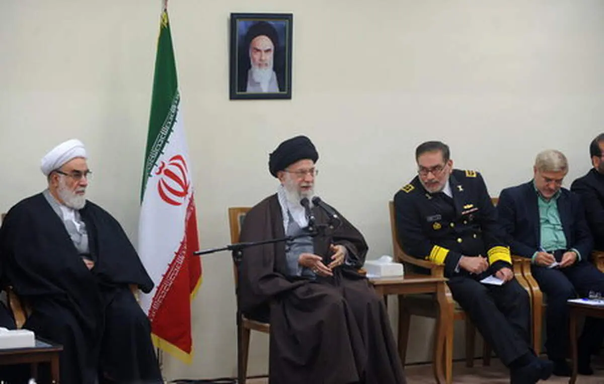 باید در مقابل جریان مخالف تفکر انقلابی ایستاد