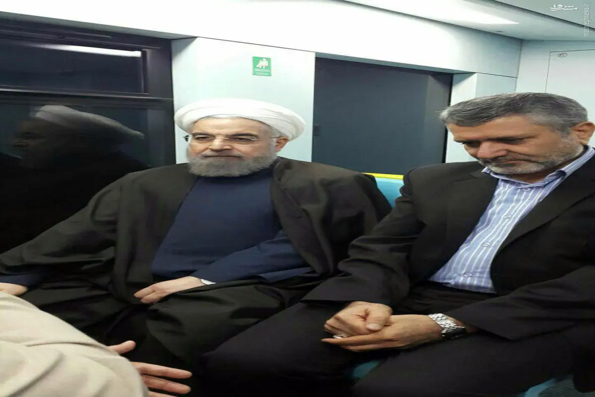 عکس: مترو سواری رییس‌جمهور در مشهد