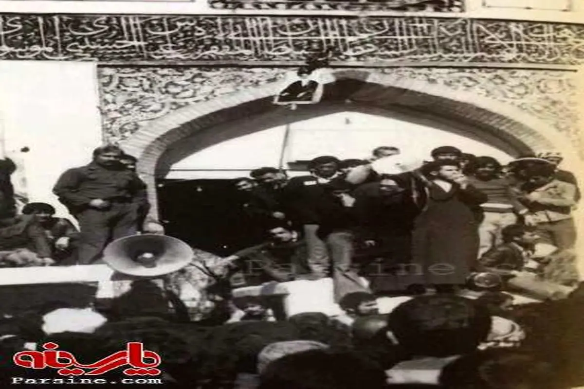 عکس/ سخنرانی ابوترابی قبل از پیروزی انقلاب