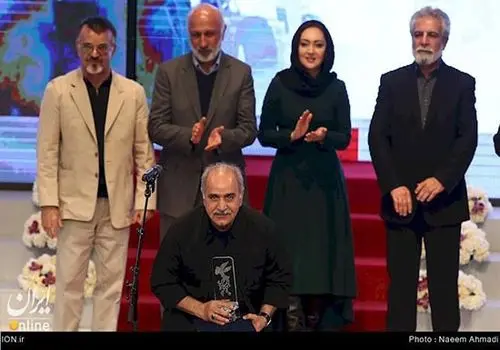اختتامیه جشنواره چهل و دوم فیلم فجر؛ جواد عزتی بالاخره سیمرغ گرفت؛ مجنون بهترین فیلم شد
