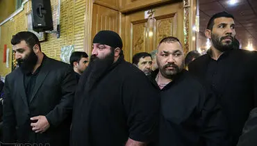 عکس: شرکت‌کنندگان در مراسم ختم فرج‌اله سلحشور