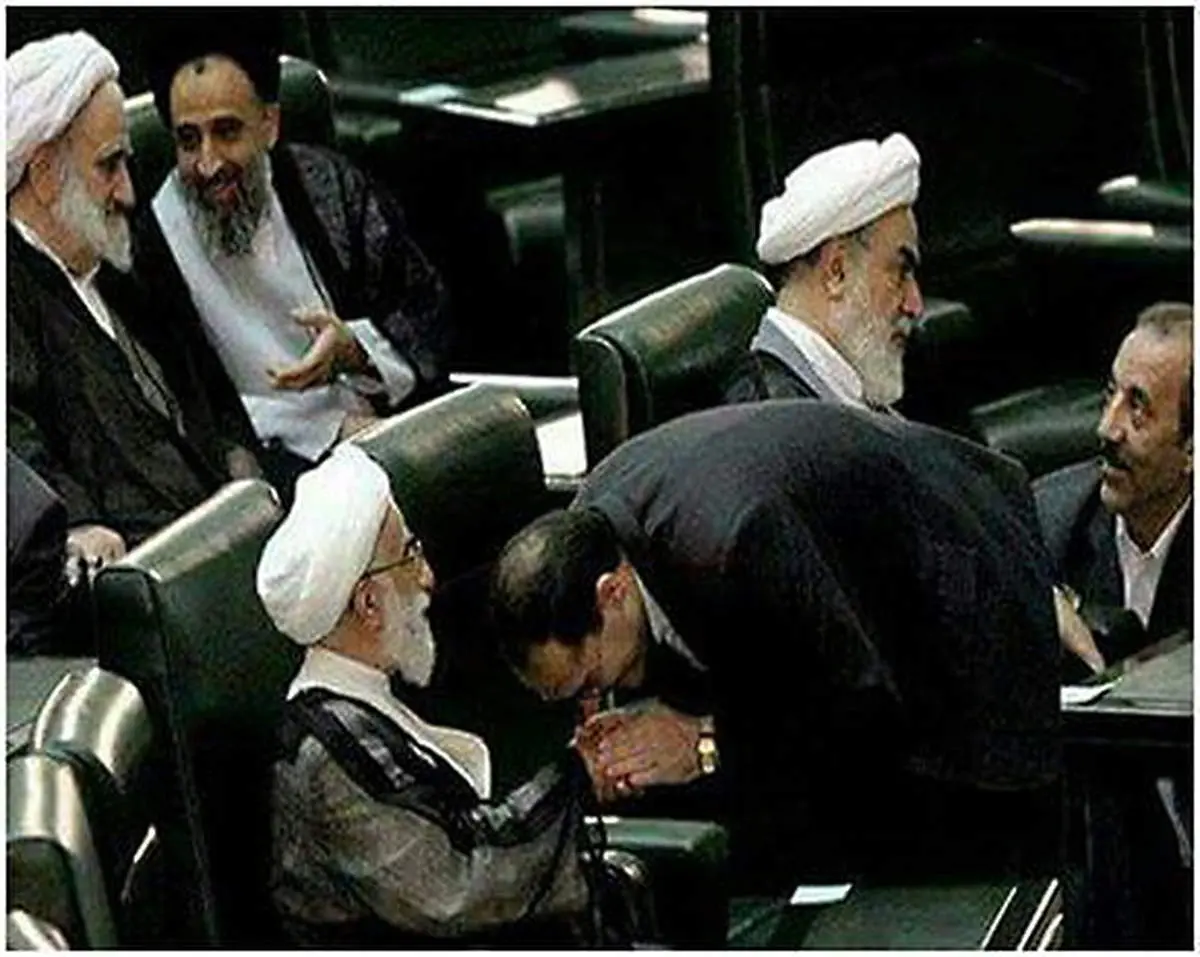 این عکس وزیر بهداشت نیست؛ فریب نخورید!
