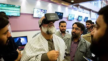 عکس: عینک عجیب سردار نقدی