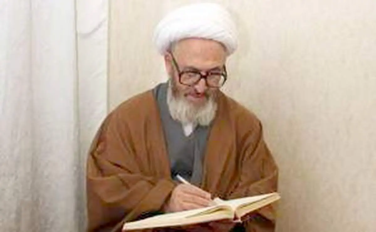 جایگاه سنت "تبرک و تیمم " در اسلام از منظر آیت اللّه‌ سبحانى