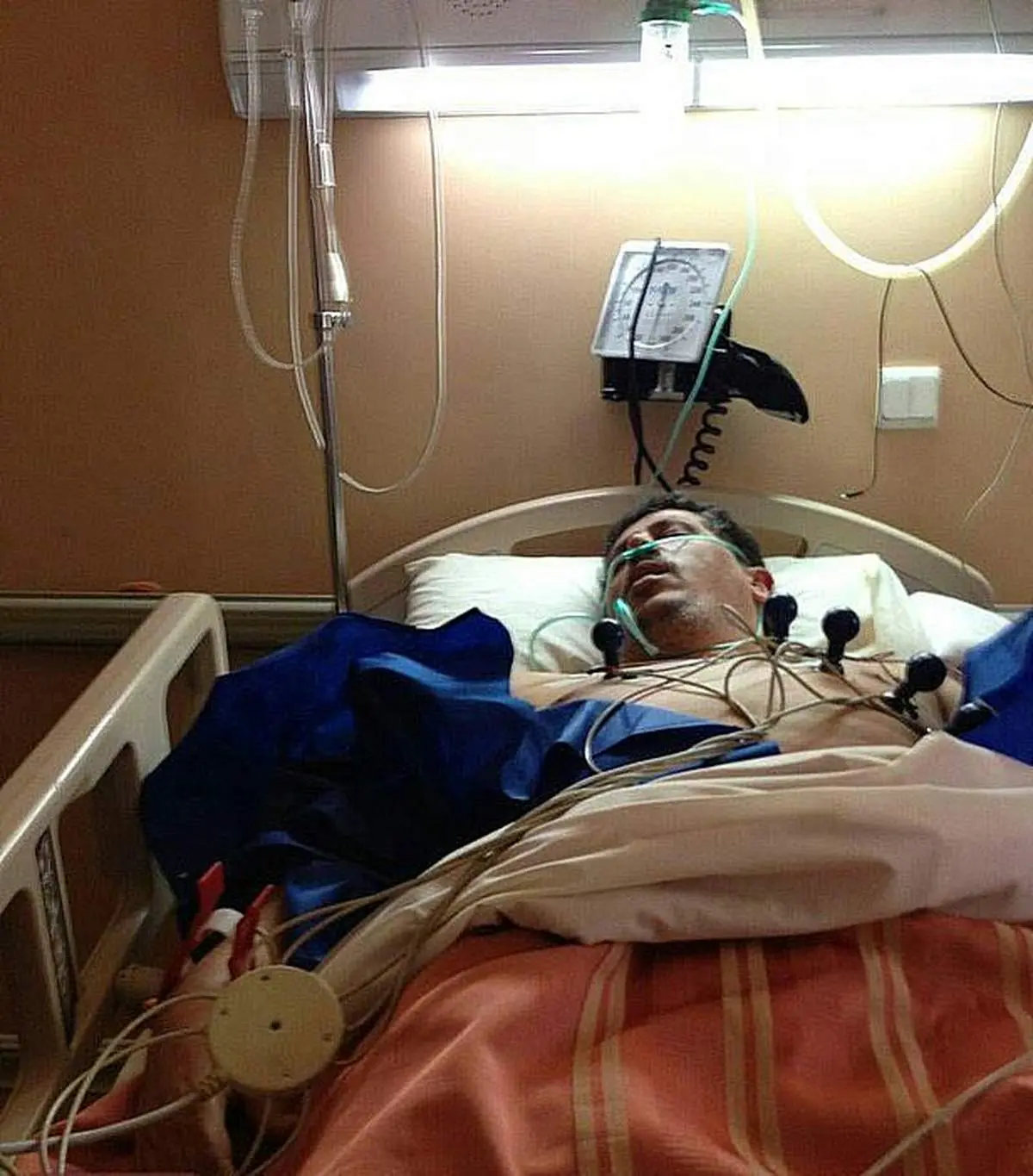 عکس: مهدی هاشمی رفسنجانی در بیمارستان