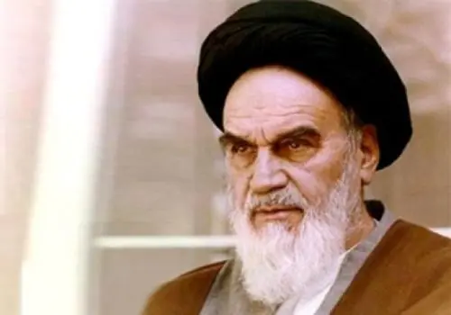تصاویری از فرزند رهبر انقلاب در حرم امام خمینی(ره)
