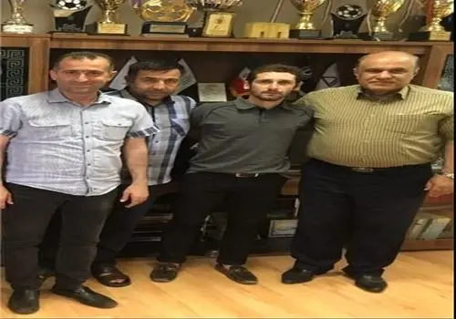 قرارداد فسخ نشده، بازیکن محروم؛ ماجرای جنجالی انتقال آلوز به سپاهان