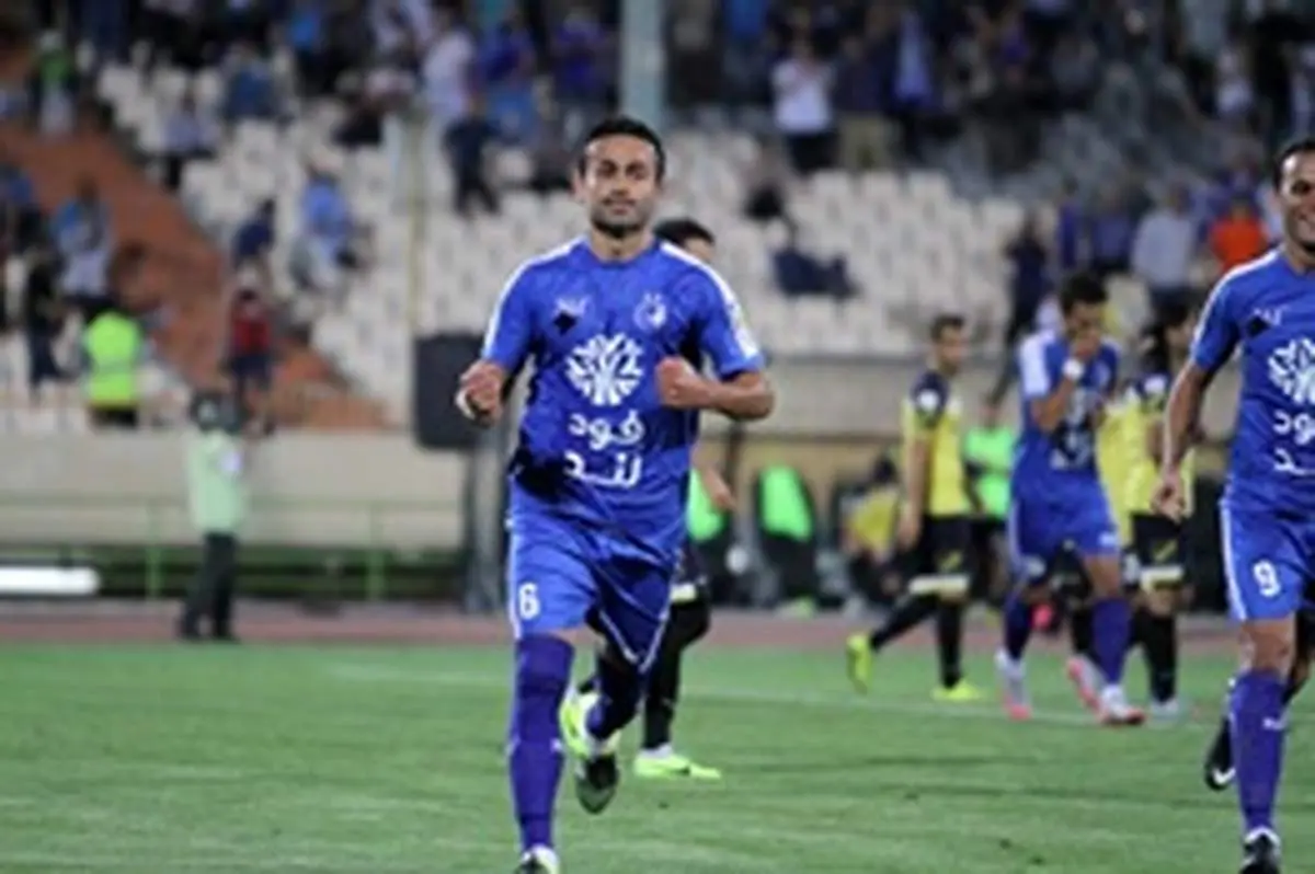 تماس منصوریان با ستاره استقلال