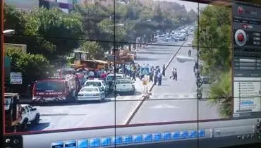 چهار کارگر از زیر آوار یک ساختمان در یزد نجات یافتند
