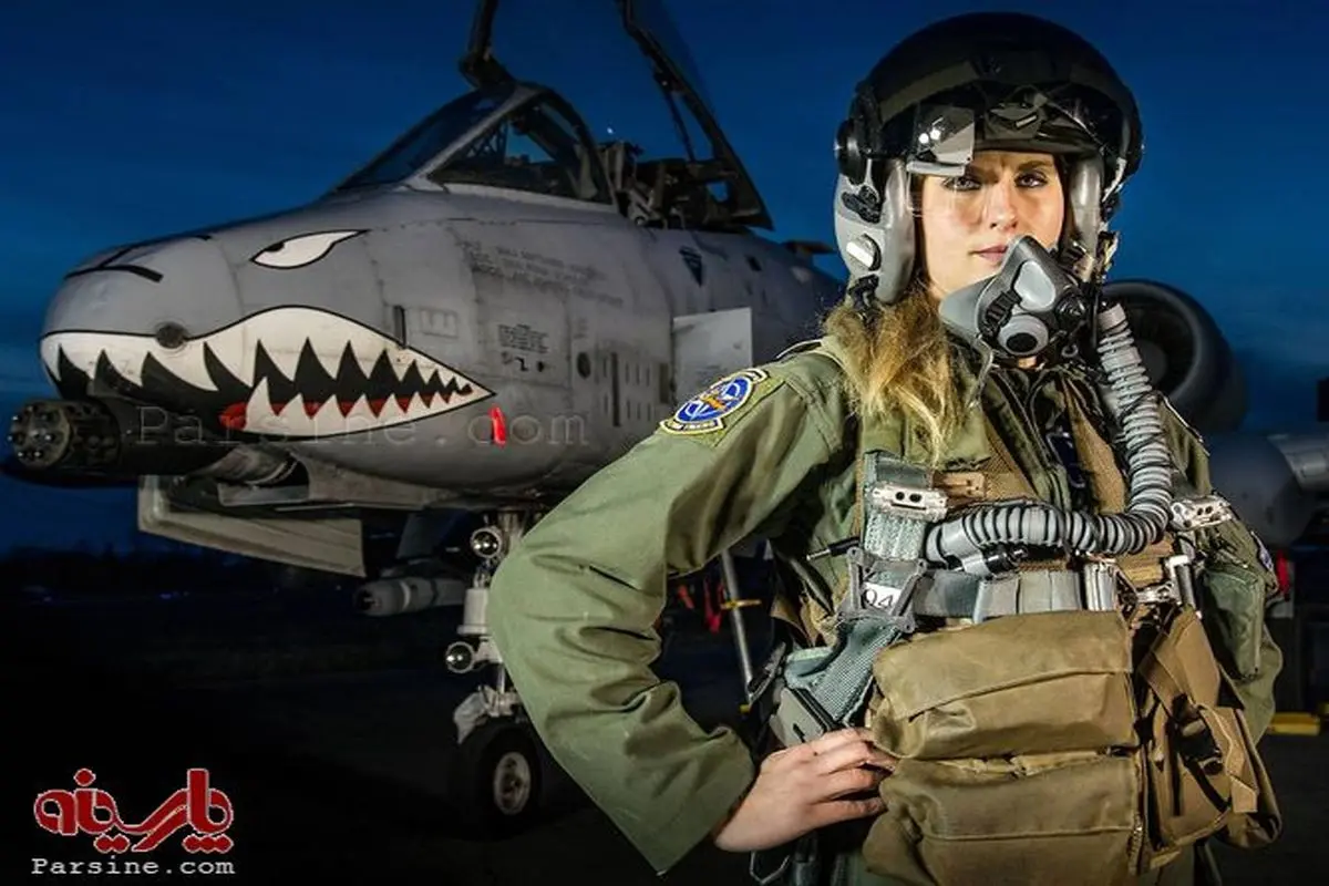 عکس: خلبان زن جنگنده A-10 مجهز به کلاه خلبانی مدرن
