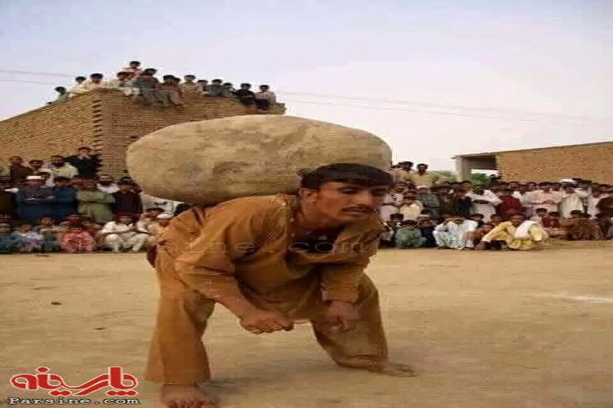 عکس:رسم عجیب در پاکستان برای مردانی که همسر دوم می خواهند!