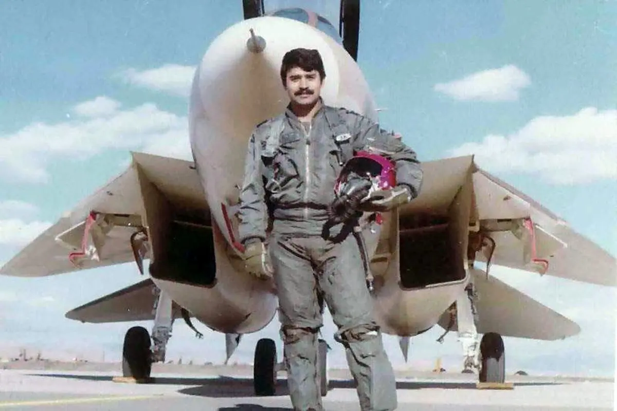 عکس: پرافتخارترین خلبان ایران در نبردهای هوایی