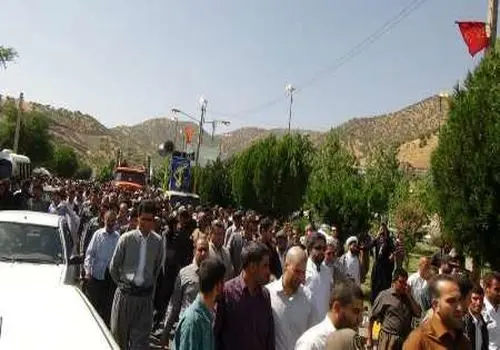 پیکرهای پاک ۳۰۰ شهید گمنام تشییع می‌شوند