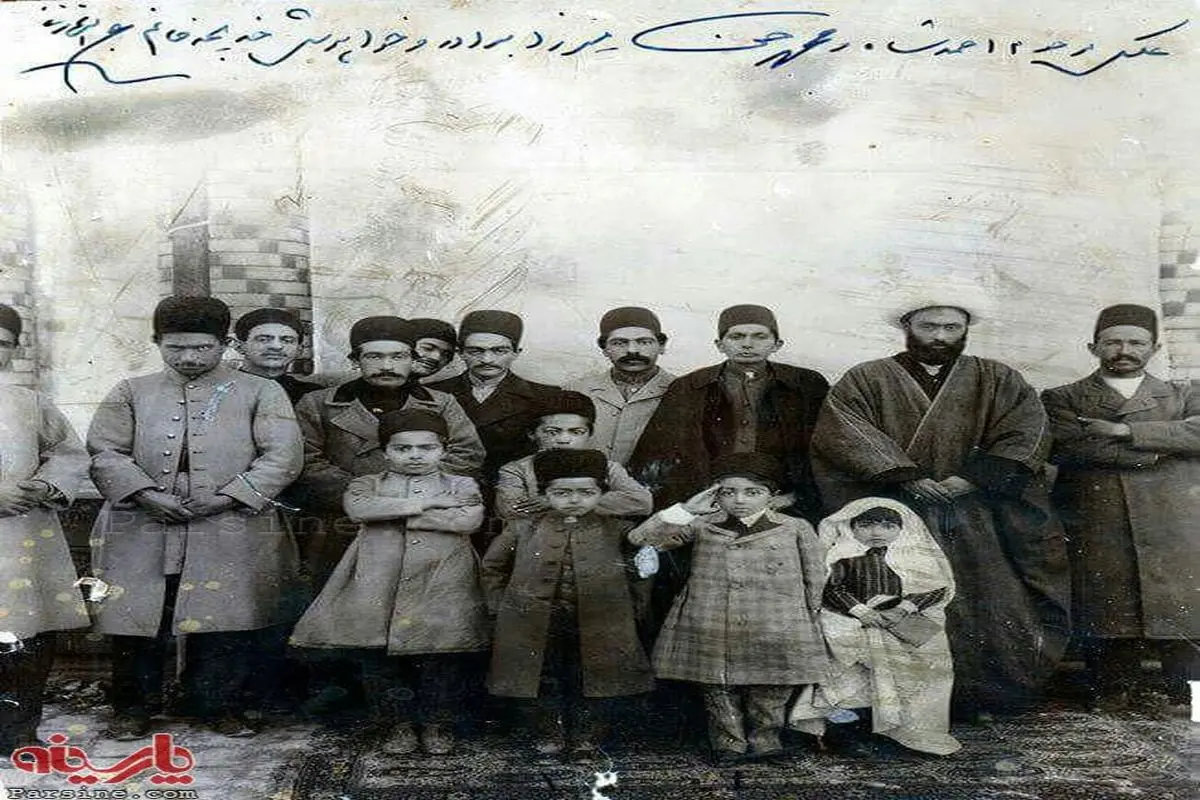 عکس:احمدشاه قاجار و خواهرش خدیجه خانم