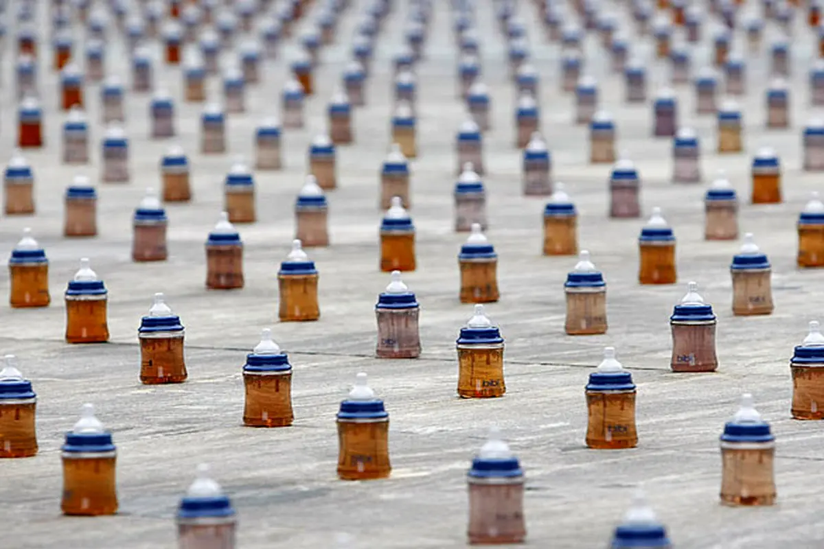عکس :4000 بطری کودک و روز جهانی آب!