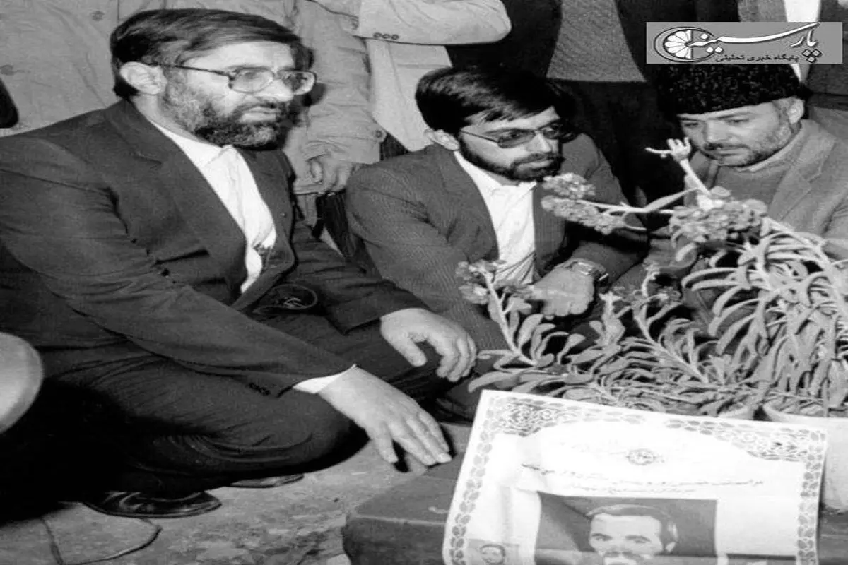 عکس: میرحسین موسوی و غلامحسین کرباسچی/دهه شصت