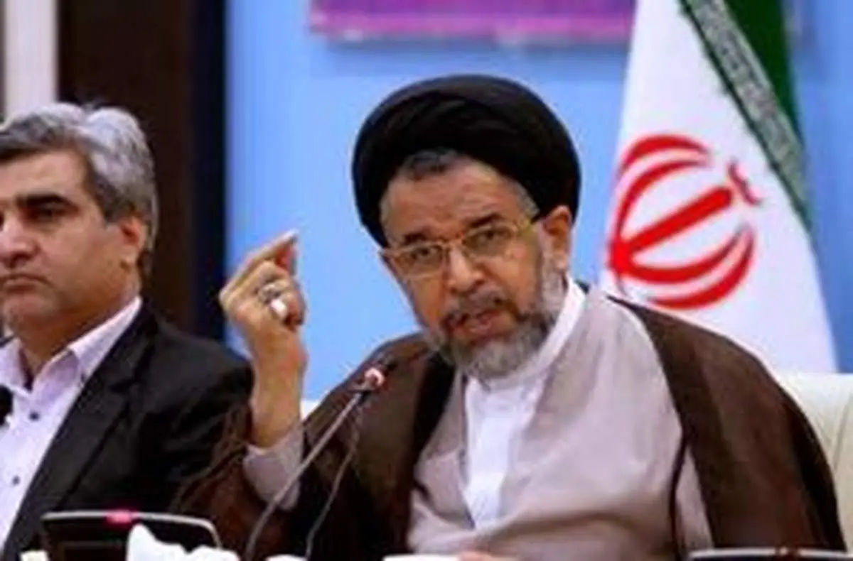 حرمت و کرامت مردم در هر مسئله ای باید حفظ شود