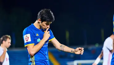 سردار آزمون: هیس! من گل می‌زنم
