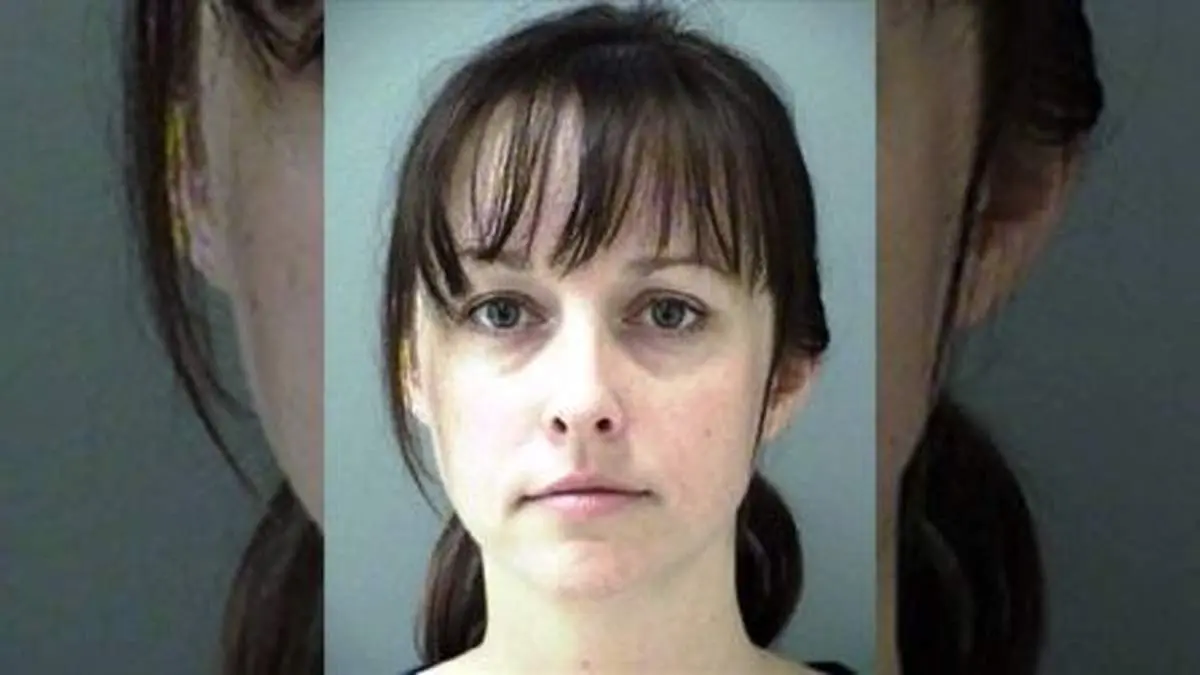 بازداشت معلم زن بهخاطر روابط غیر اخلاقی با دانش آموزانش